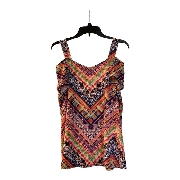 Print top. Cold shoulder. Short flutter sleeves. Size M - Picture 1 of 7